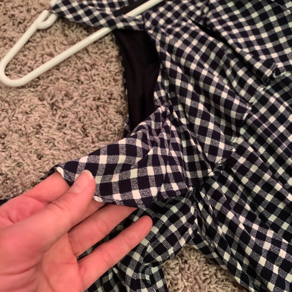 Dress - Picture 3 of 3